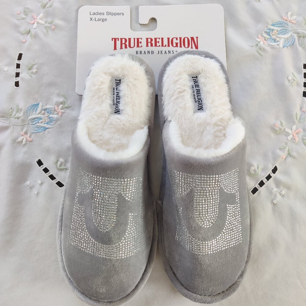 NWT True Religion Woman's Furry Slippers in Heather Gray